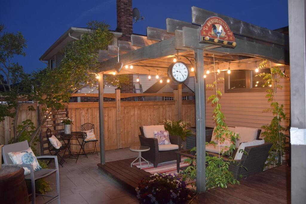 Cozy Suite With Hot Tub & Highspeed Internet Grimsby Exterior foto
